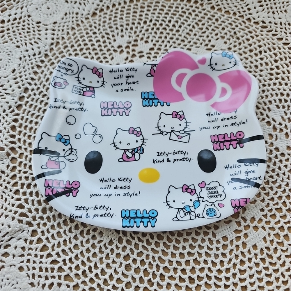 Hello Kitty Plastic Face Shape Plate/Trinket Dish. NEW PINK BOW